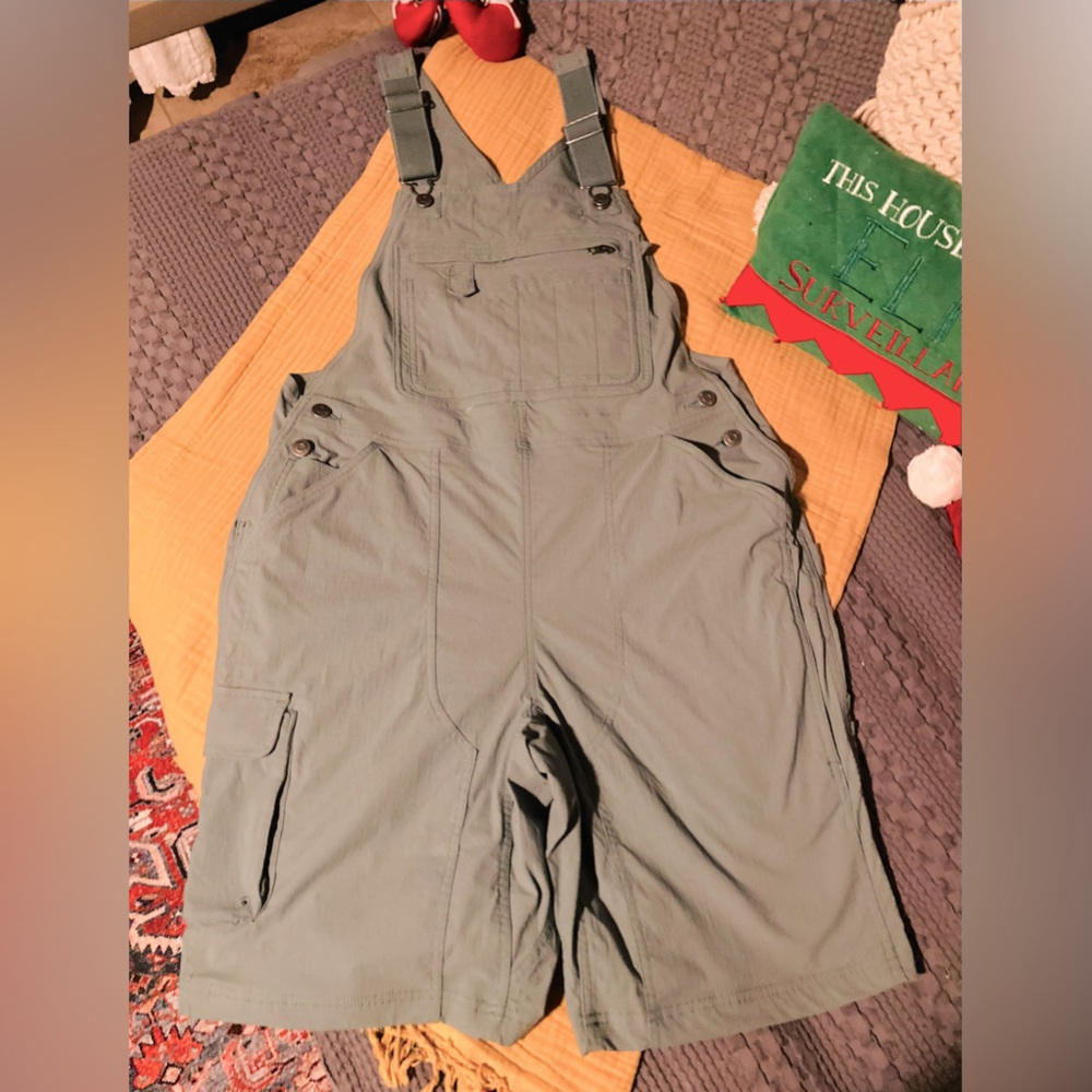 Duluth Women's Heirloom Gardening Bib Short Overalls